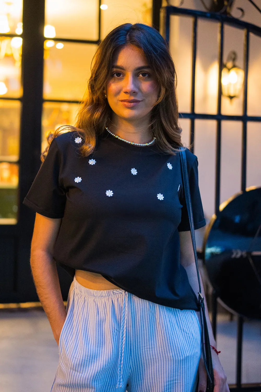 CAMISETA LARGA BORDADA BLOOM REF 013548